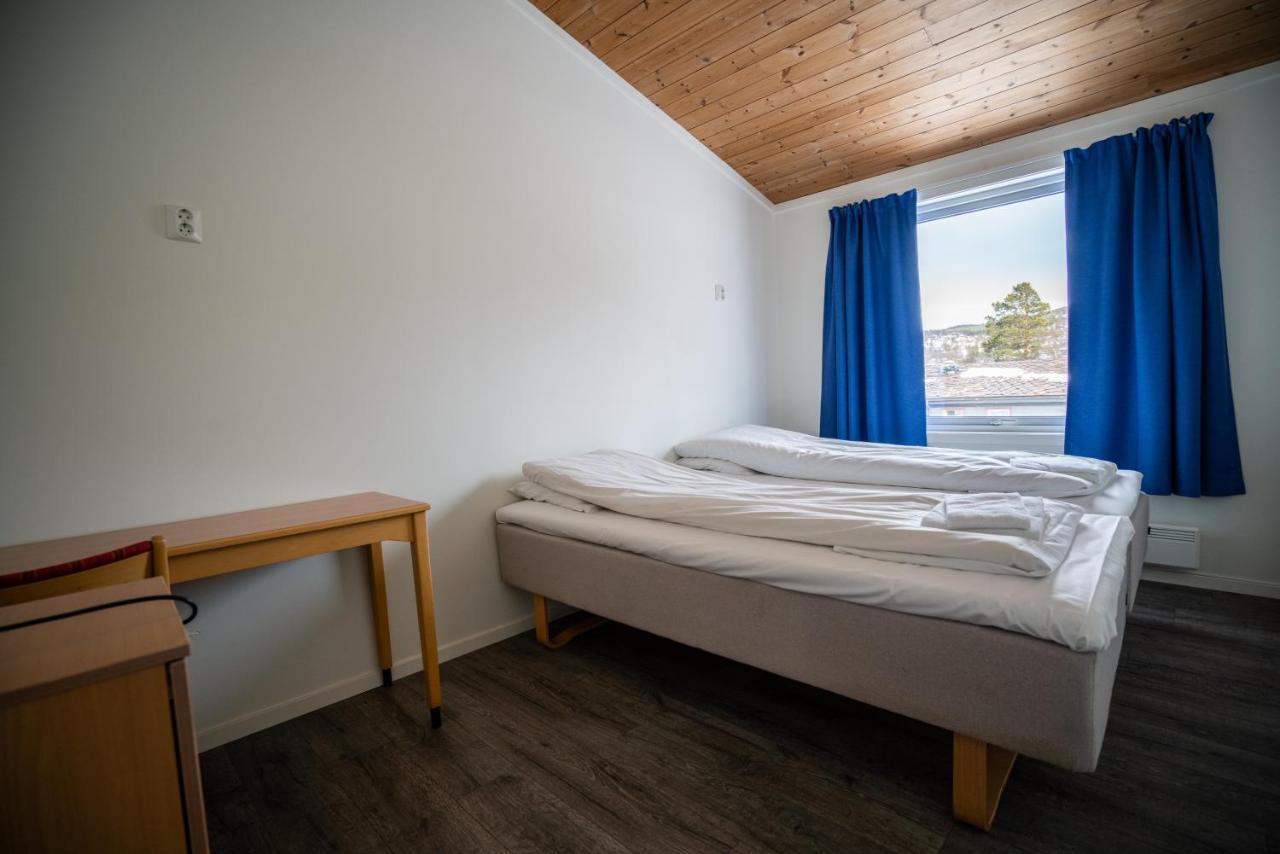 Dombastun Motel Extérieur photo